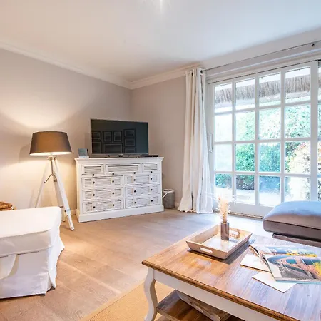 Апартаменты Haus Alster Whg 1 *