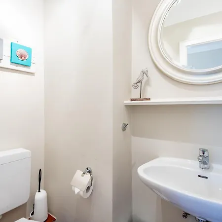 Haus Alster Whg 1 Апартаменты *